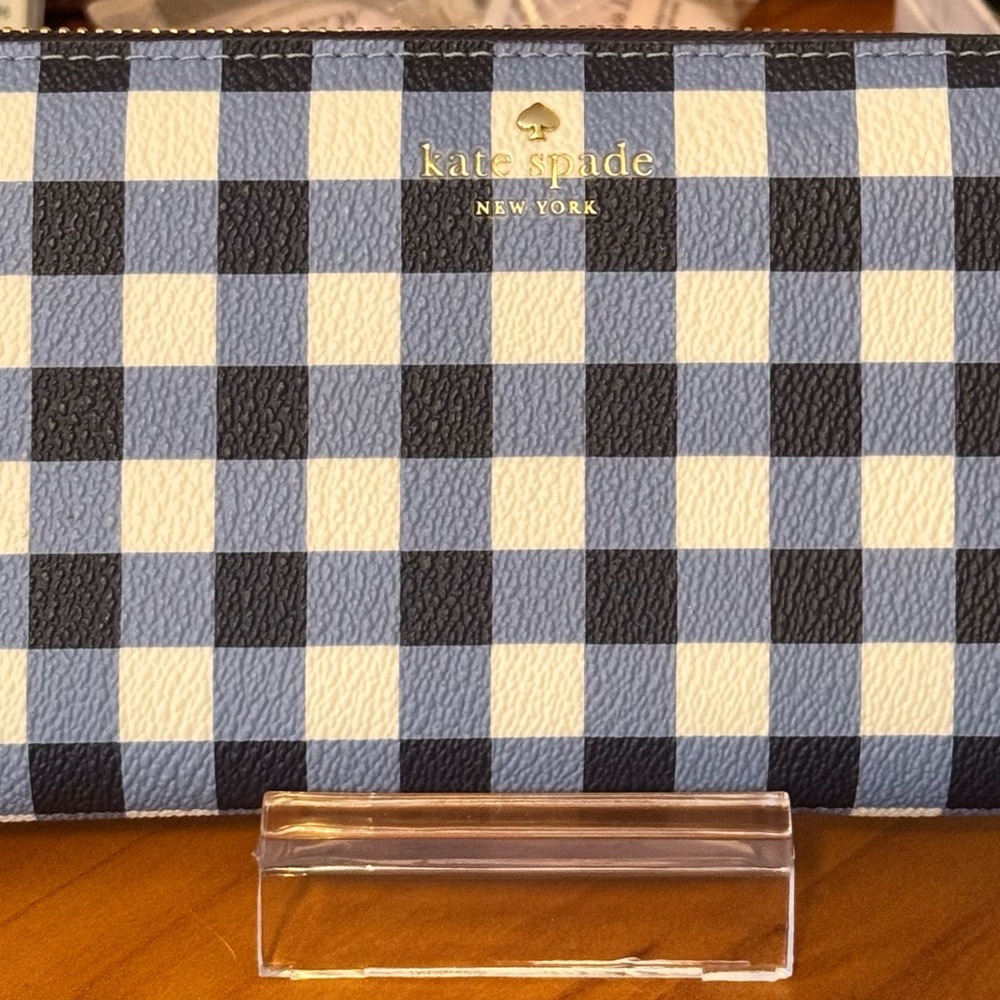Kate Spade EUC Gingham pattern long zip Wallet w/removable card holder